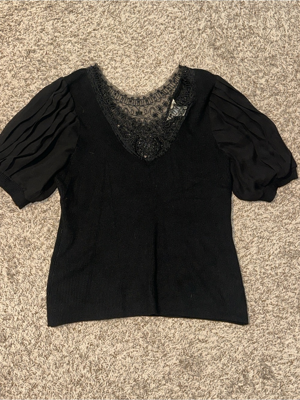 Peter Nygard Black Knit Top Embellished Lace V-Neck Pleated Puff Sleeve lg